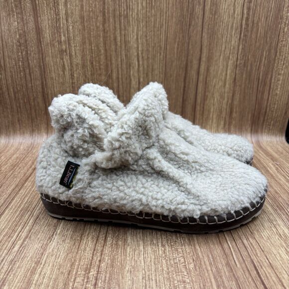 LL Bean Women's Natural Tan Polyester Fleece Lined Cozy Slipper Booties Size 7 M - Picture 1 of 8